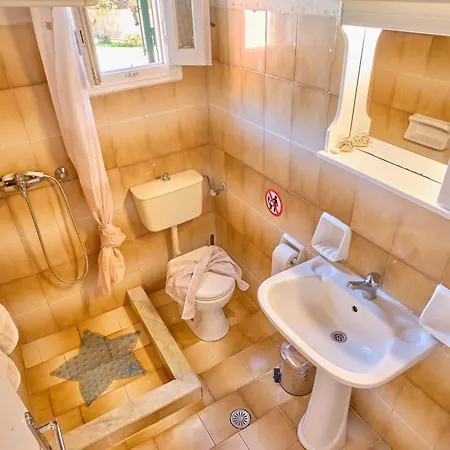 Georgia Apartman Szidári